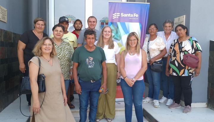 Provincia entregó aportes a emprendedores de Helvecia y Santa Rosa de Calchines