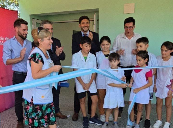 Pullaro: “La obra pública empieza a llegar a cada barrio y a cada localidad de la provincia”