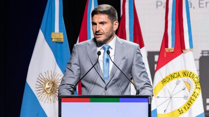 Pullaro anunció que la Convención Constituyente comenzará el 14 de julio