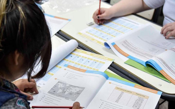 En la Argentina, solo 14% de los chicos del secundario, aprobó matemáticas