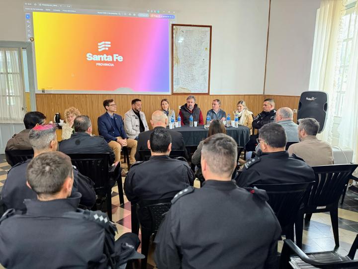 Santa Fe presenta el Sistema 911 en el Departamento Garay
