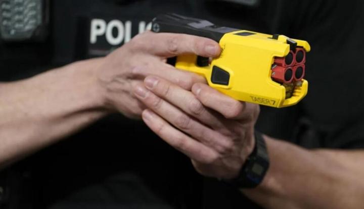 Llegaron las pistolas Taser a la policía de Santa Fe 