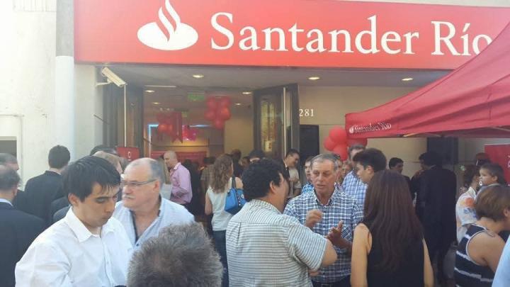 Cayastá se despide del Banco Santander
