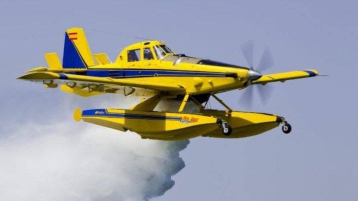 Santa Fe realizó la compra de un avión hidrante para combatir incendios